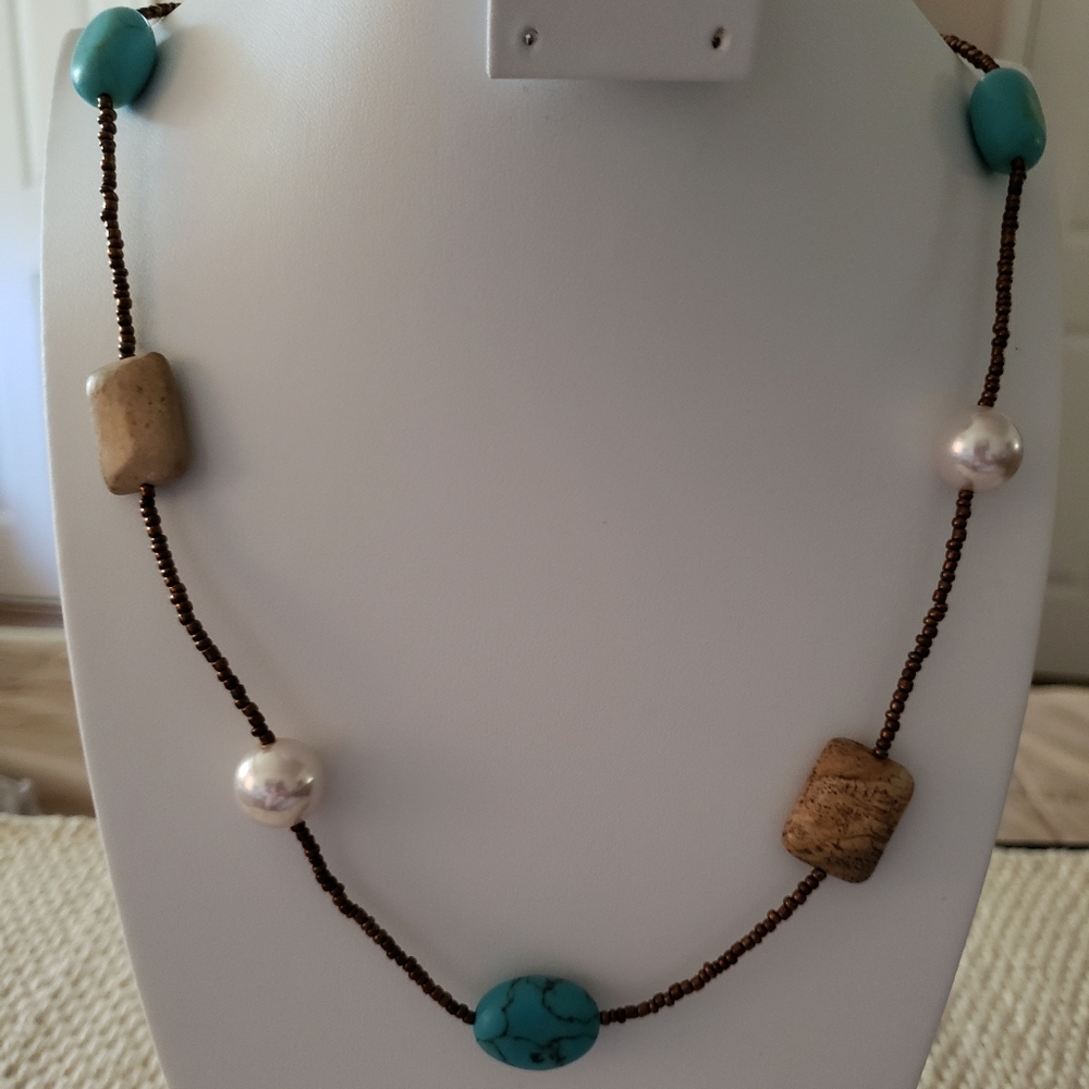Retired Lia Sophia "Capri" Long Necklace